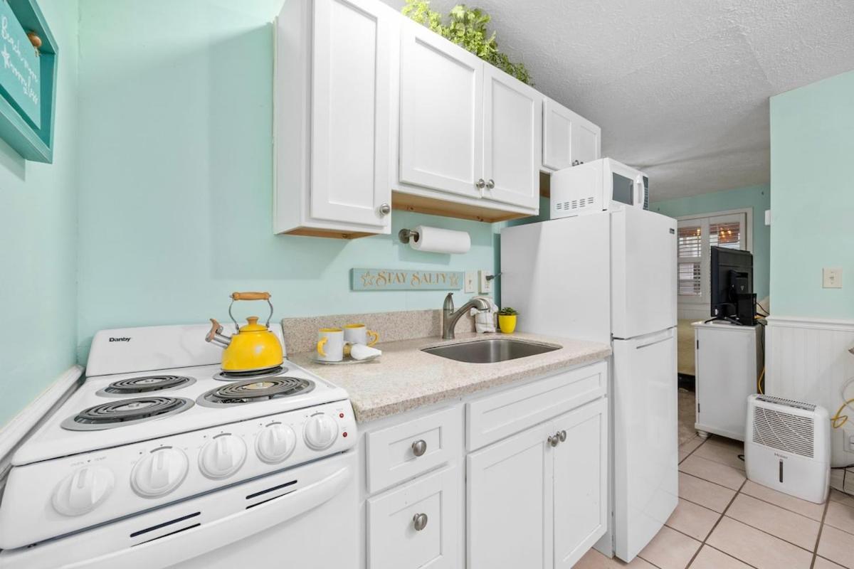 Cherry Grove Efficiency Just Steps From The Beach Myrtle Beach Kültér fotó